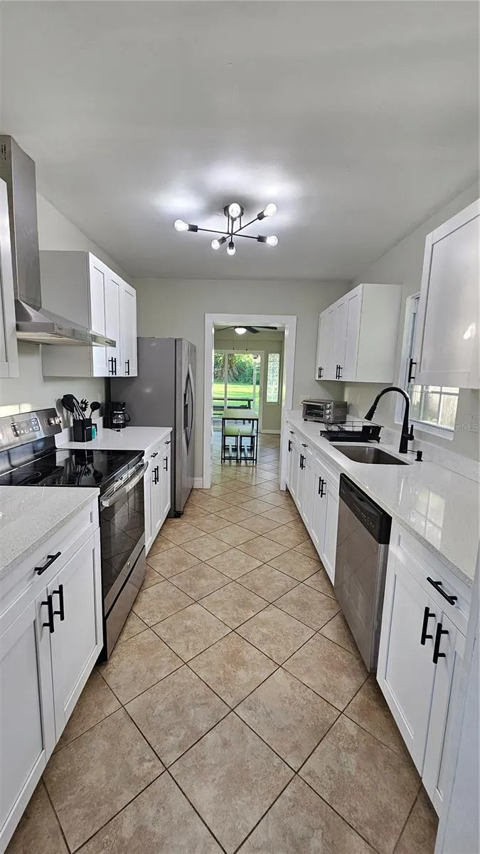 13603 E 92 HIGHWAY Dover, FL 33527