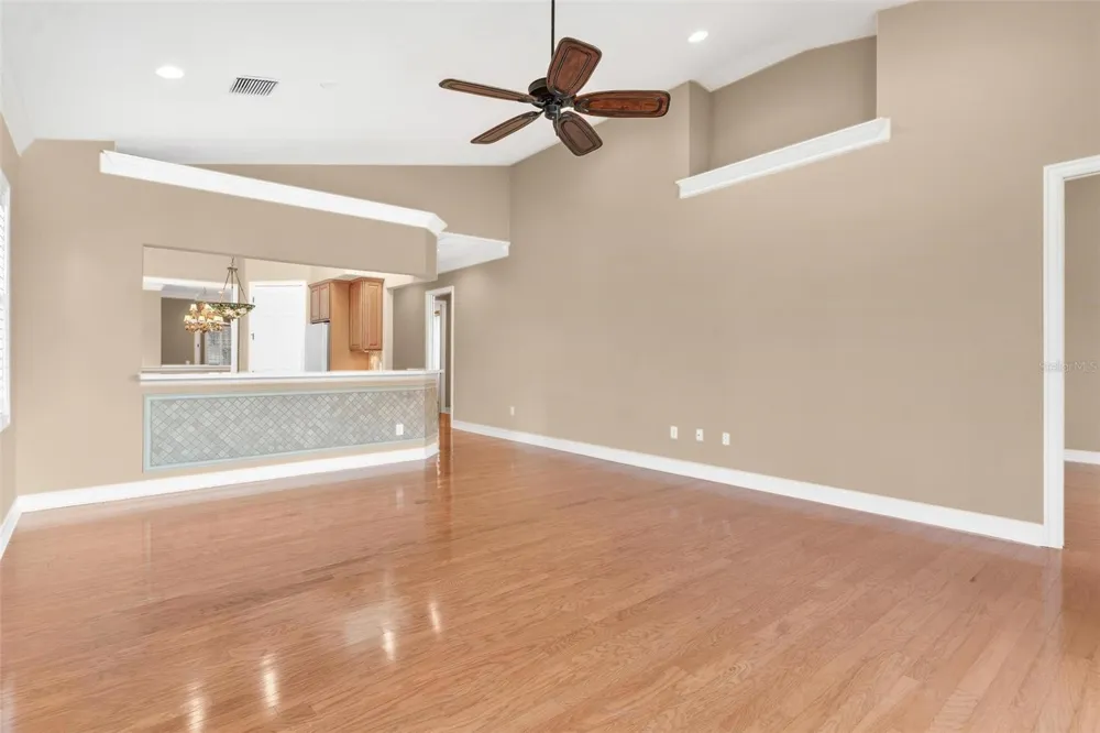 14 CAMINO REAL BOULEVARD #14 Howey In The Hills, FL 34737