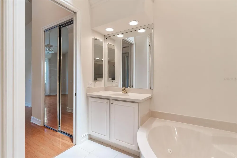 14 CAMINO REAL BOULEVARD #14 Howey In The Hills, FL 34737
