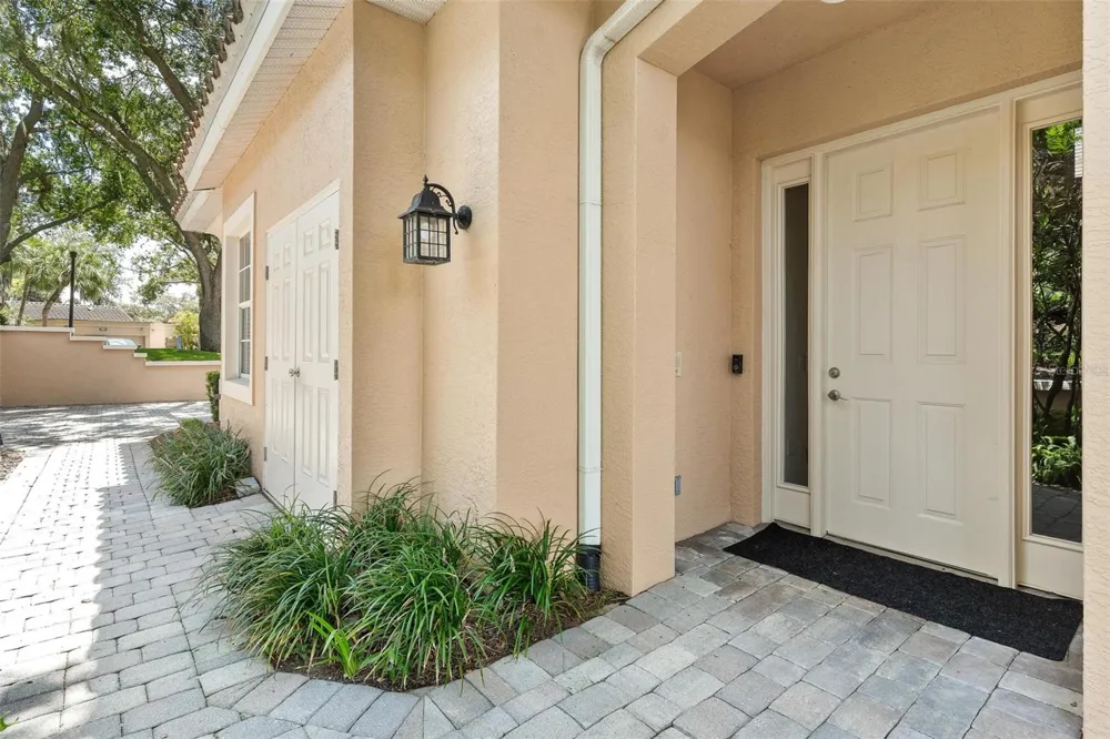 14 CAMINO REAL BOULEVARD #14 Howey In The Hills, FL 34737