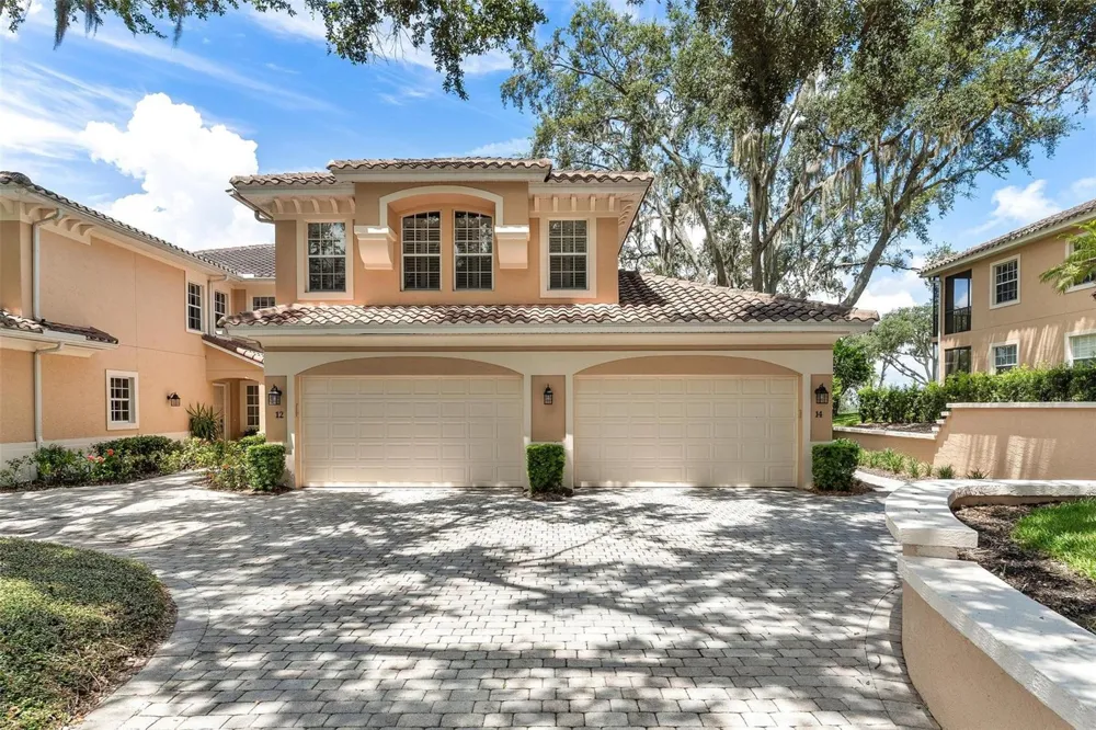 14 CAMINO REAL BOULEVARD #14 Howey In The Hills, FL 34737