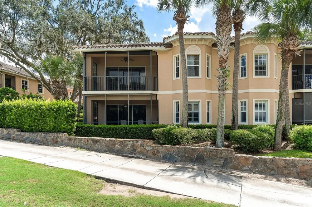 14 CAMINO REAL BOULEVARD #14 Howey In The Hills, FL 34737