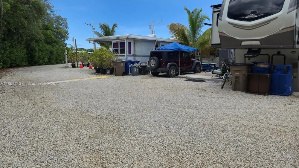 325 Calusa St lot 333 Key Largo, FL 33037