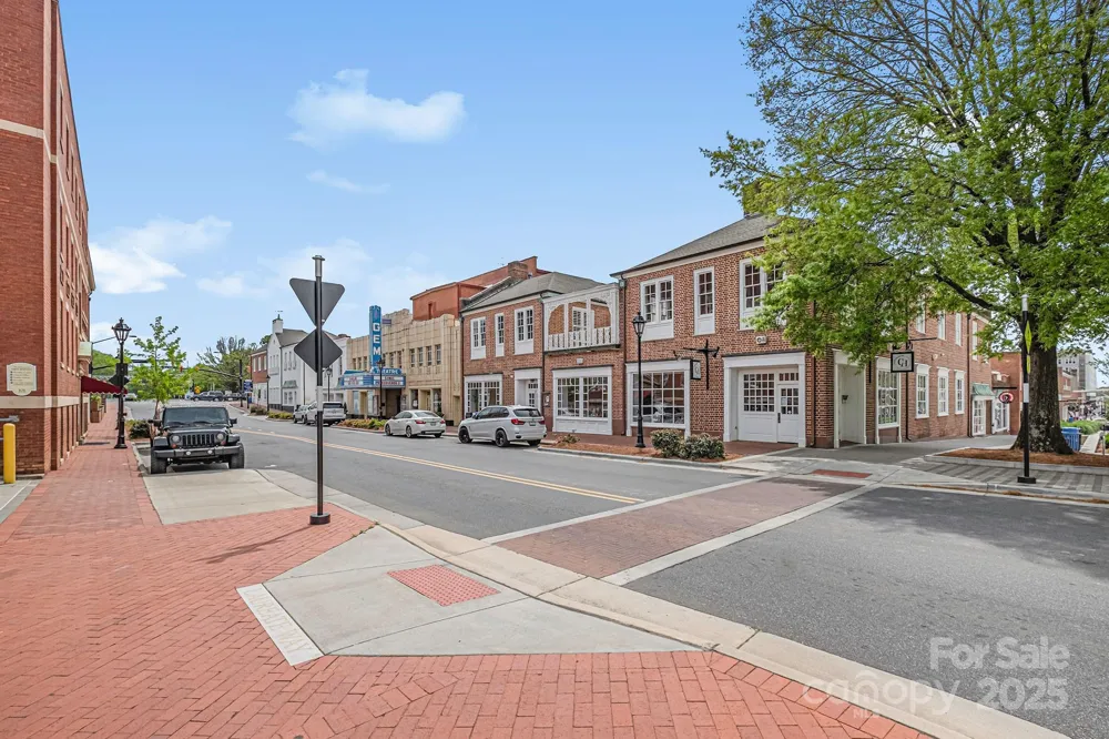 910 Fairview Street Kannapolis, NC 28083