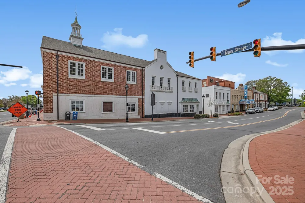 910 Fairview Street Kannapolis, NC 28083
