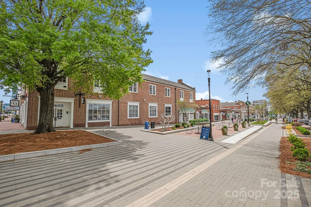 910 Fairview Street Kannapolis, NC 28083