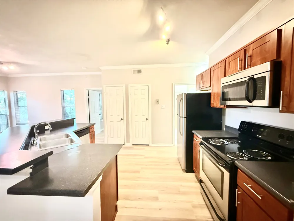 6804 Capital Of Texas Highway #812 Austin, TX 78731