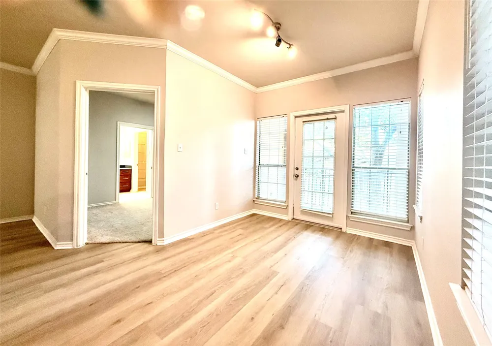 6804 Capital Of Texas Highway #812 Austin, TX 78731
