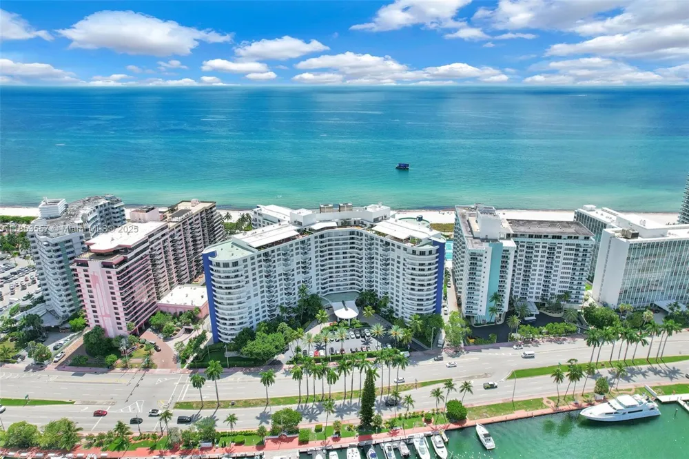 5151 Collins Ave #1519 Miami Beach, FL 33140