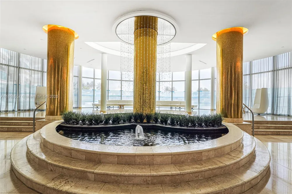 5151 Collins Ave #1519 Miami Beach, FL 33140