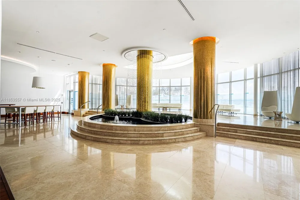 5151 Collins Ave #1519 Miami Beach, FL 33140
