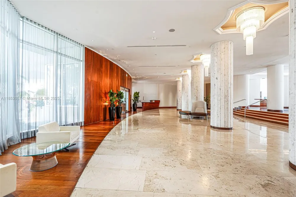 5151 Collins Ave #1519 Miami Beach, FL 33140