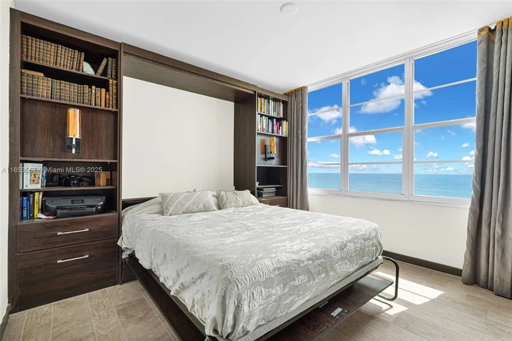 5151 Collins Ave #1519 Miami Beach, FL 33140