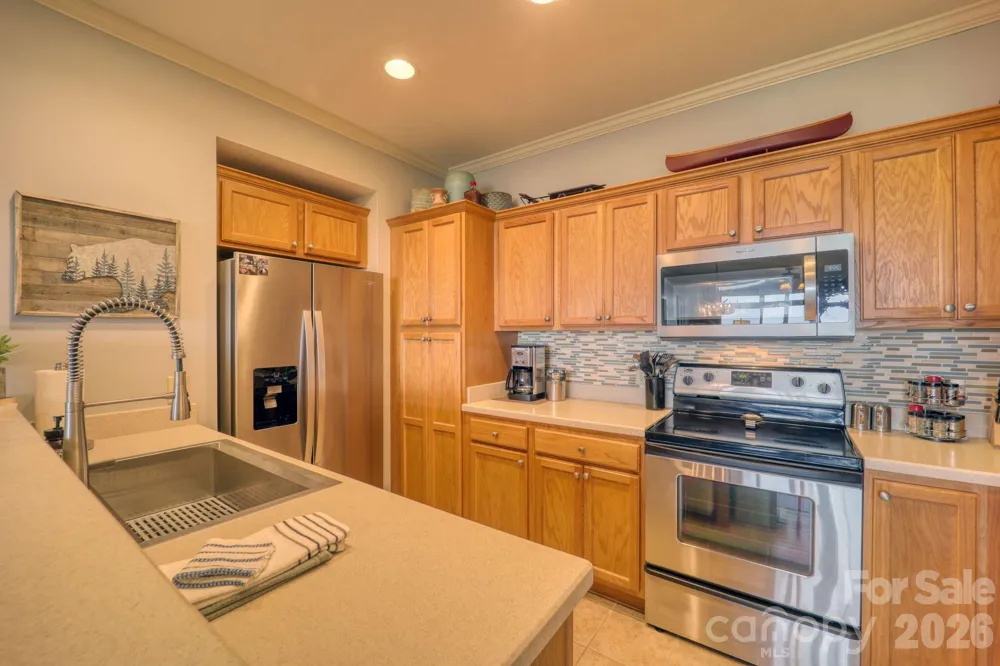 180 Windy Knoll Banner Elk, NC 28604