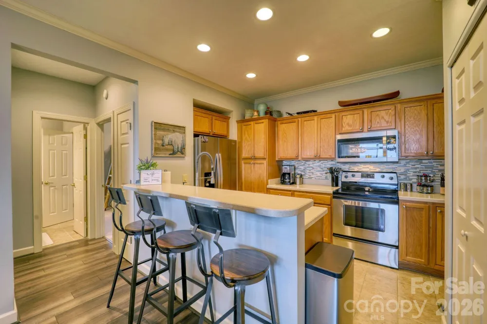 180 Windy Knoll Banner Elk, NC 28604