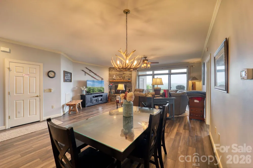 180 Windy Knoll Banner Elk, NC 28604