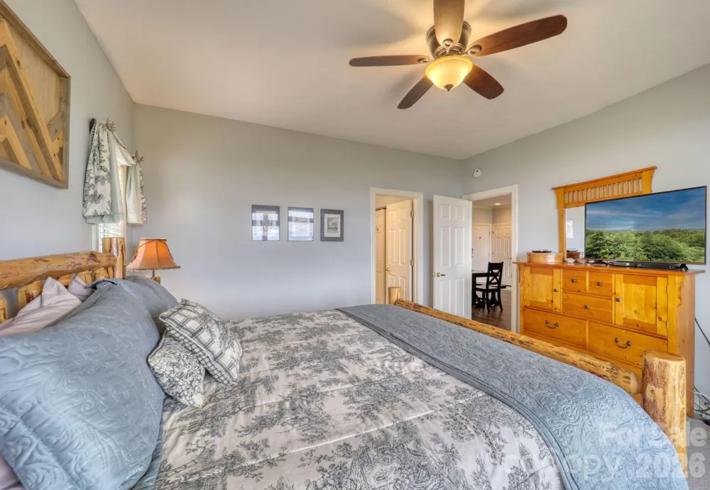 180 Windy Knoll Banner Elk, NC 28604