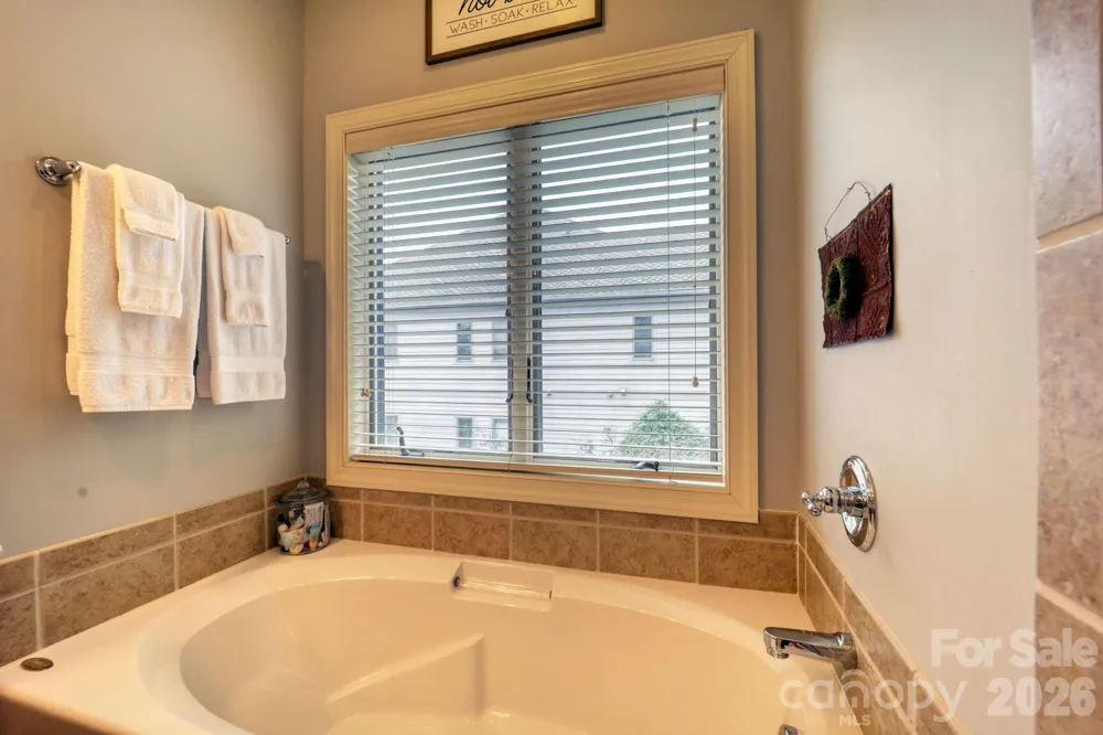 180 Windy Knoll Banner Elk, NC 28604