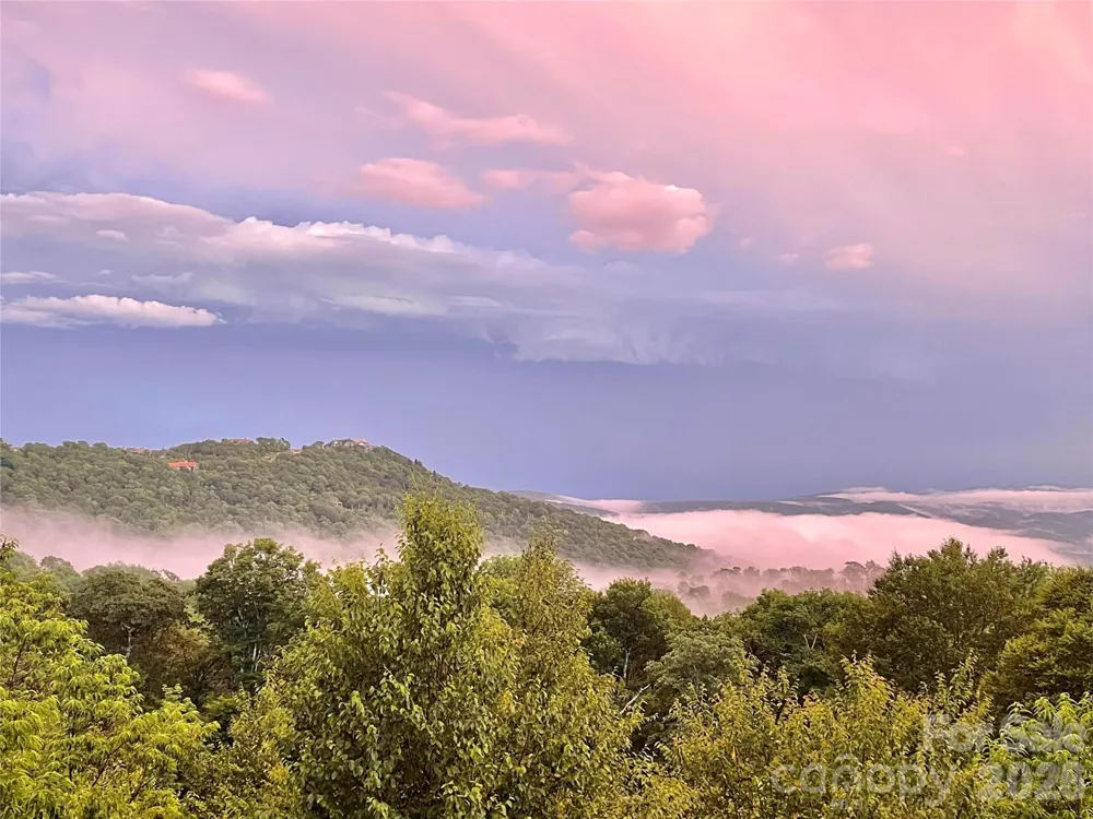 180 Windy Knoll Banner Elk, NC 28604