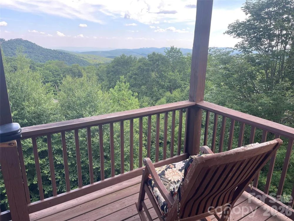 180 Windy Knoll Banner Elk, NC 28604