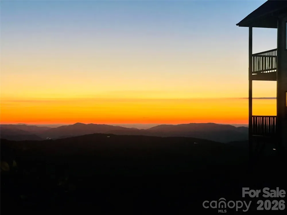180 Windy Knoll Banner Elk, NC 28604
