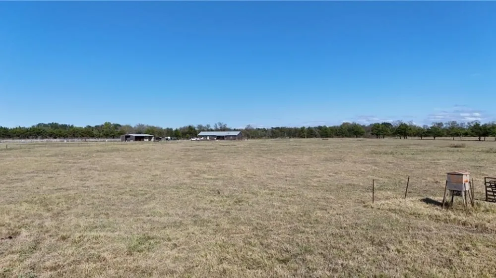 1850 LCR 439 Groesbeck, TX 76667