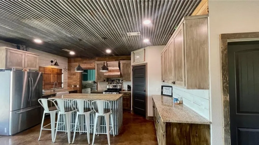 1850 LCR 439 Groesbeck, TX 76667