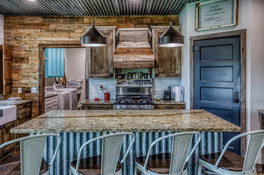 1850 LCR 439 Groesbeck, TX 76667