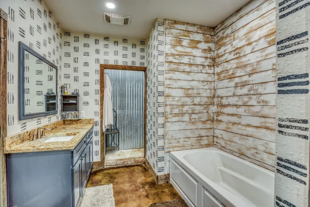 1850 LCR 439 Groesbeck, TX 76667