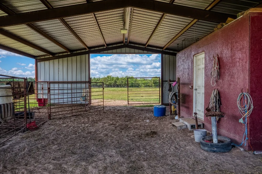 1850 LCR 439 Groesbeck, TX 76667