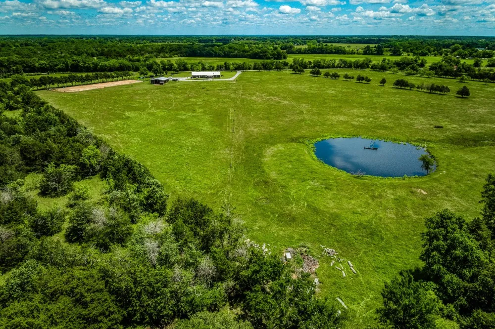 1850 LCR 439 Groesbeck, TX 76667
