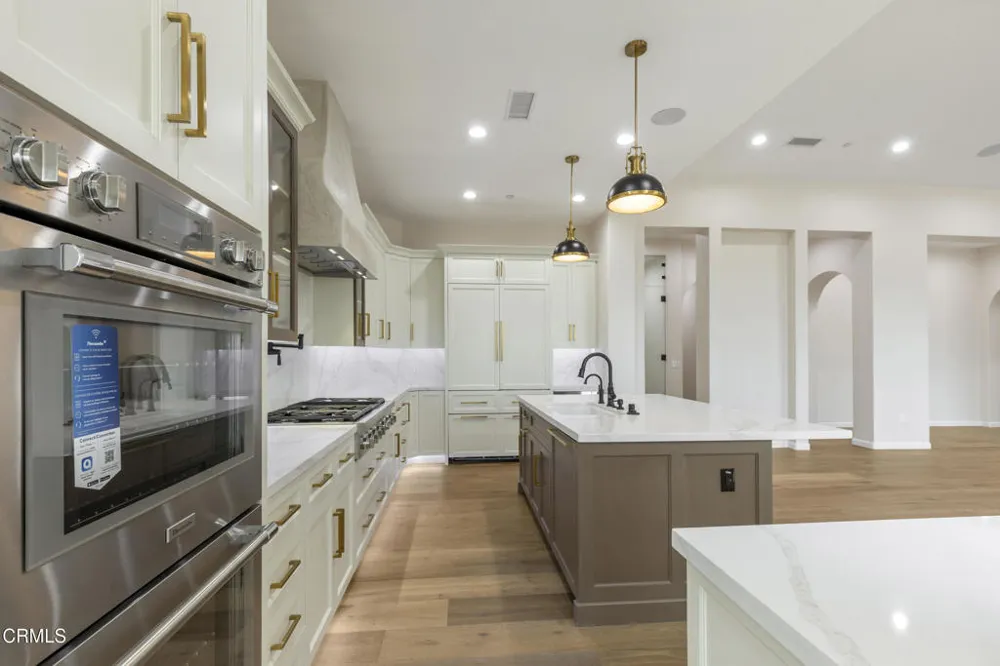 6174 Cobblestone Drive Ventura, CA 93003