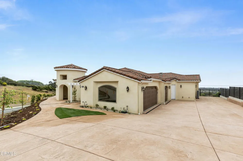 6174 Cobblestone Drive Ventura, CA 93003