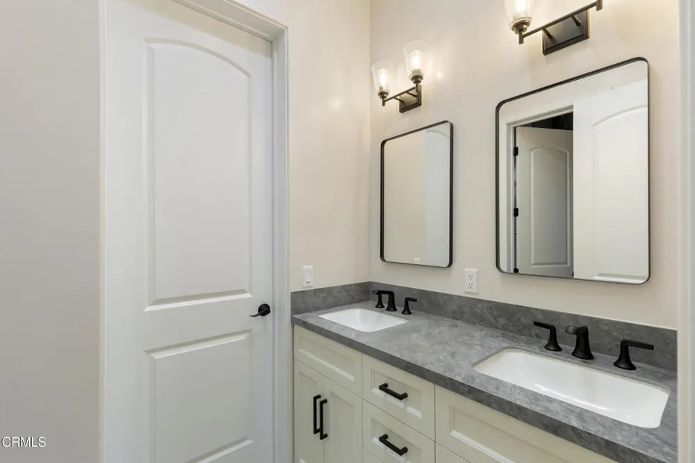 6174 Cobblestone Drive Ventura, CA 93003