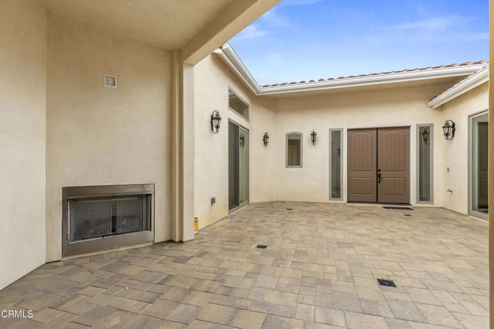 6174 Cobblestone Drive Ventura, CA 93003