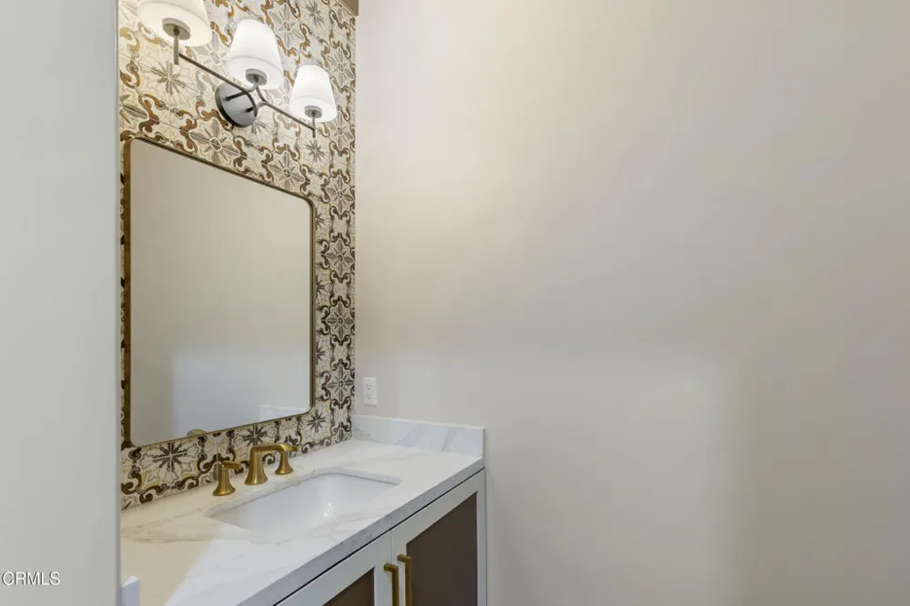 6174 Cobblestone Drive Ventura, CA 93003