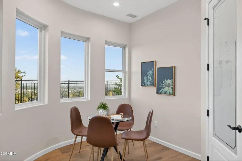 6174 Cobblestone Drive Ventura, CA 93003