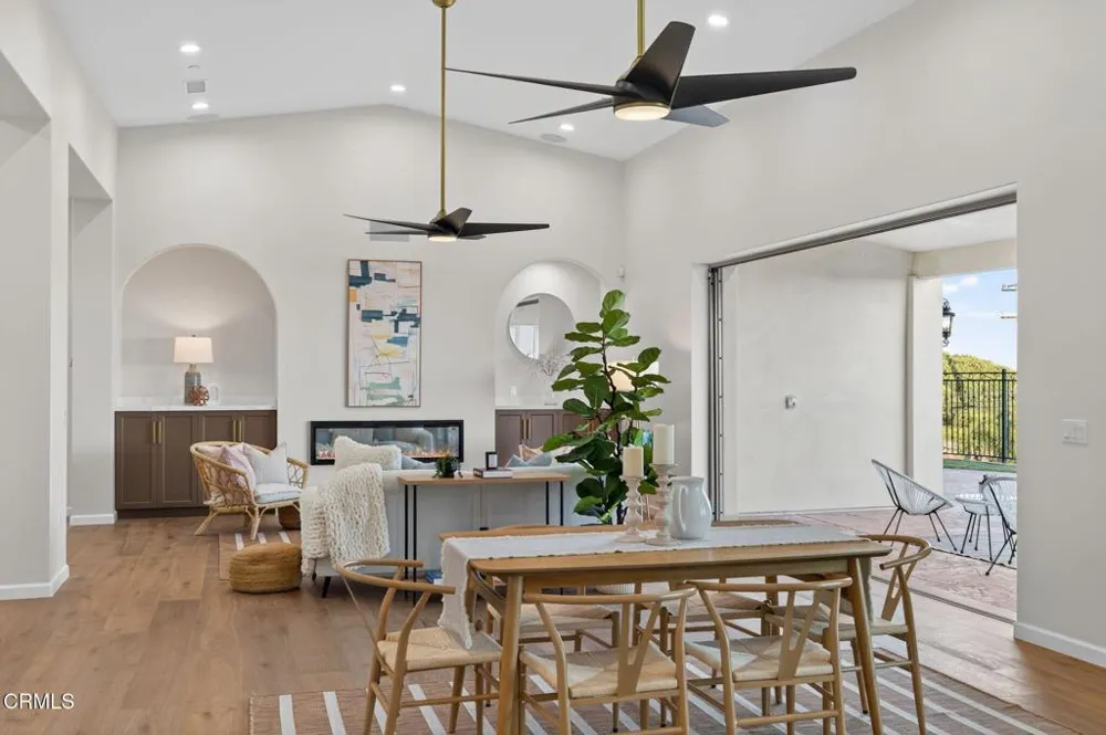 6174 Cobblestone Drive Ventura, CA 93003