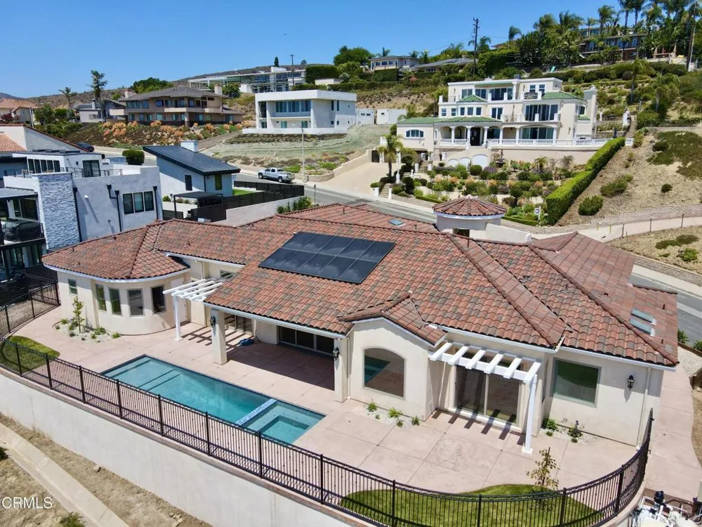 6174 Cobblestone Drive Ventura, CA 93003