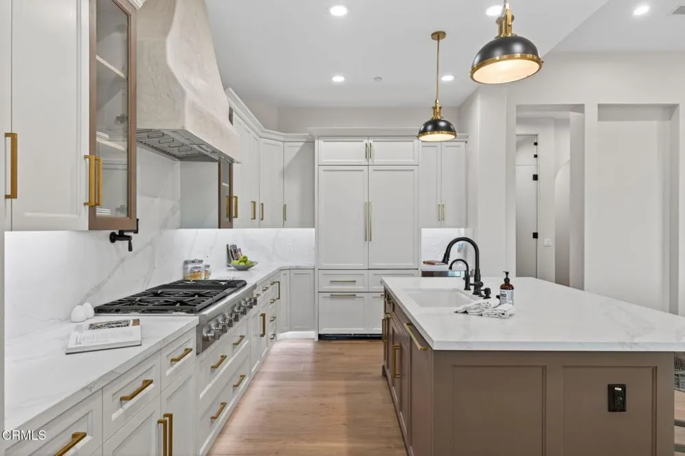 6174 Cobblestone Drive Ventura, CA 93003
