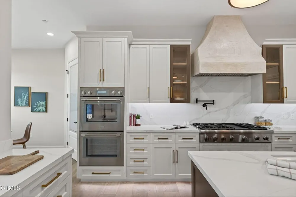 6174 Cobblestone Drive Ventura, CA 93003