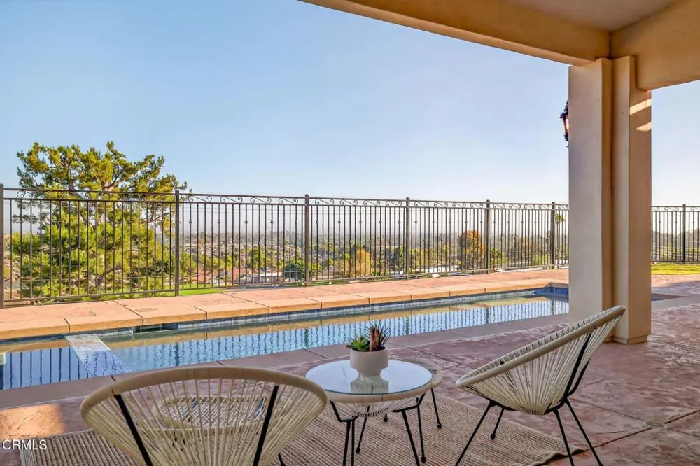 6174 Cobblestone Drive Ventura, CA 93003
