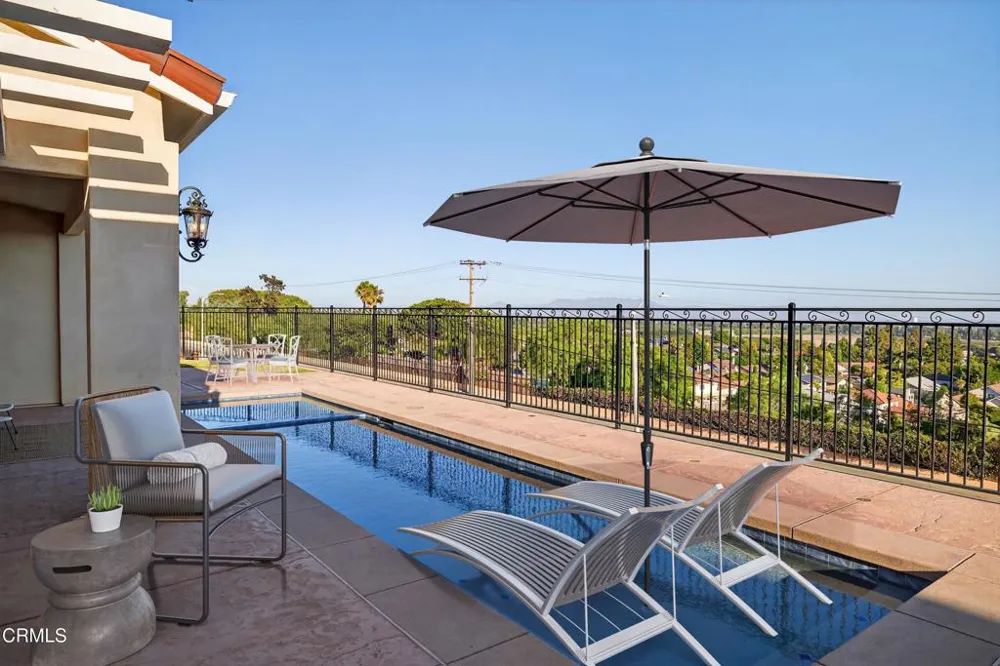 6174 Cobblestone Drive Ventura, CA 93003