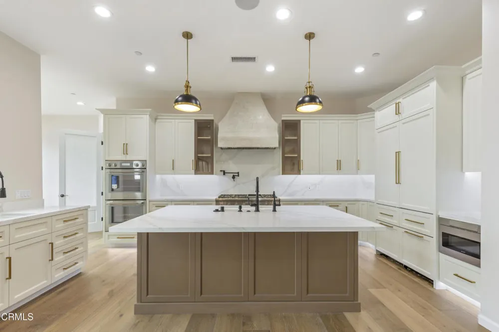6174 Cobblestone Drive Ventura, CA 93003