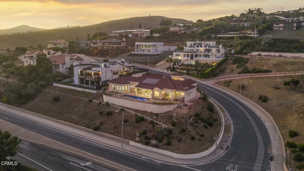 6174 Cobblestone Drive Ventura, CA 93003