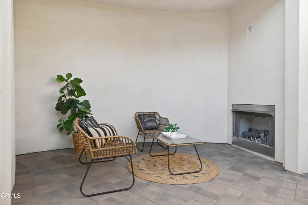 6174 Cobblestone Drive Ventura, CA 93003