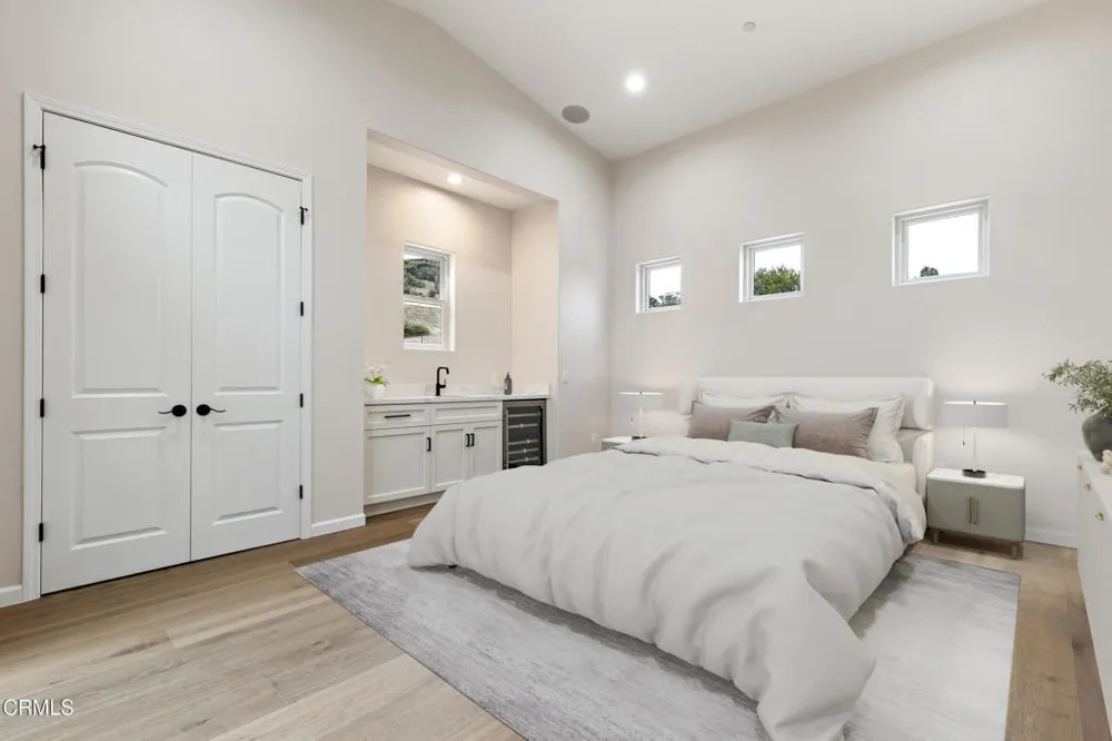 6174 Cobblestone Drive Ventura, CA 93003