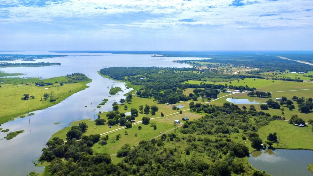 800 S 45 Highway #E Richland, TX 76681