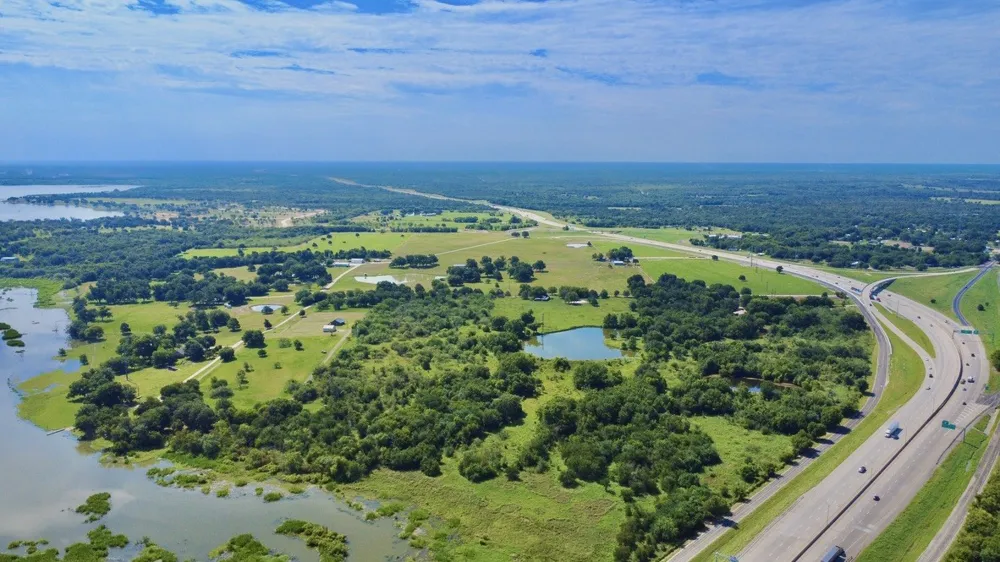 800 S 45 Highway #E Richland, TX 76681