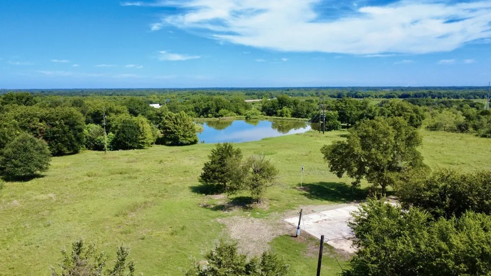 800 S 45 Highway #E Richland, TX 76681